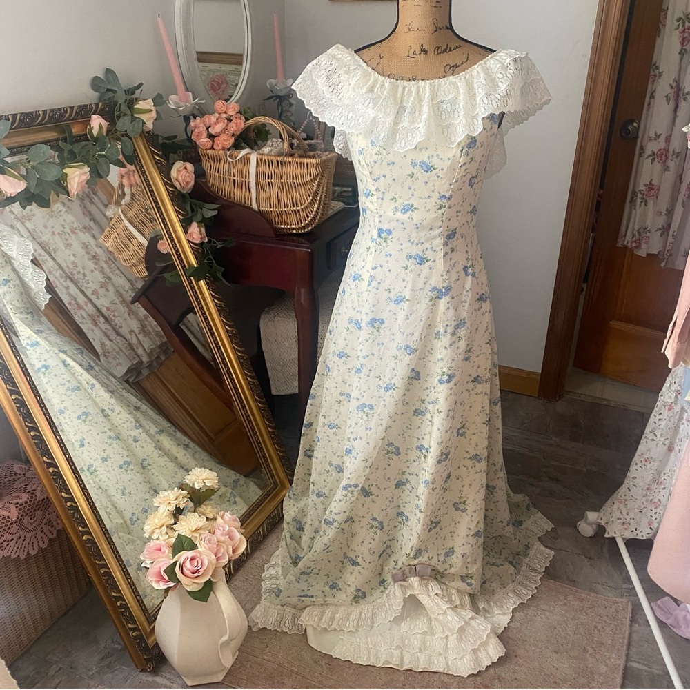Vintage Bohemian Ditsy Floral Prairie Maxi Dress - Picture 1 of 8